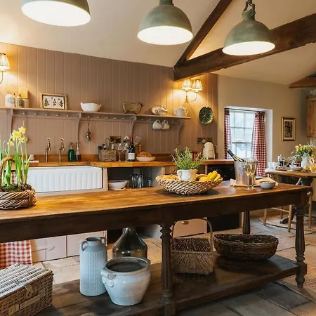 The Lambing Barn *